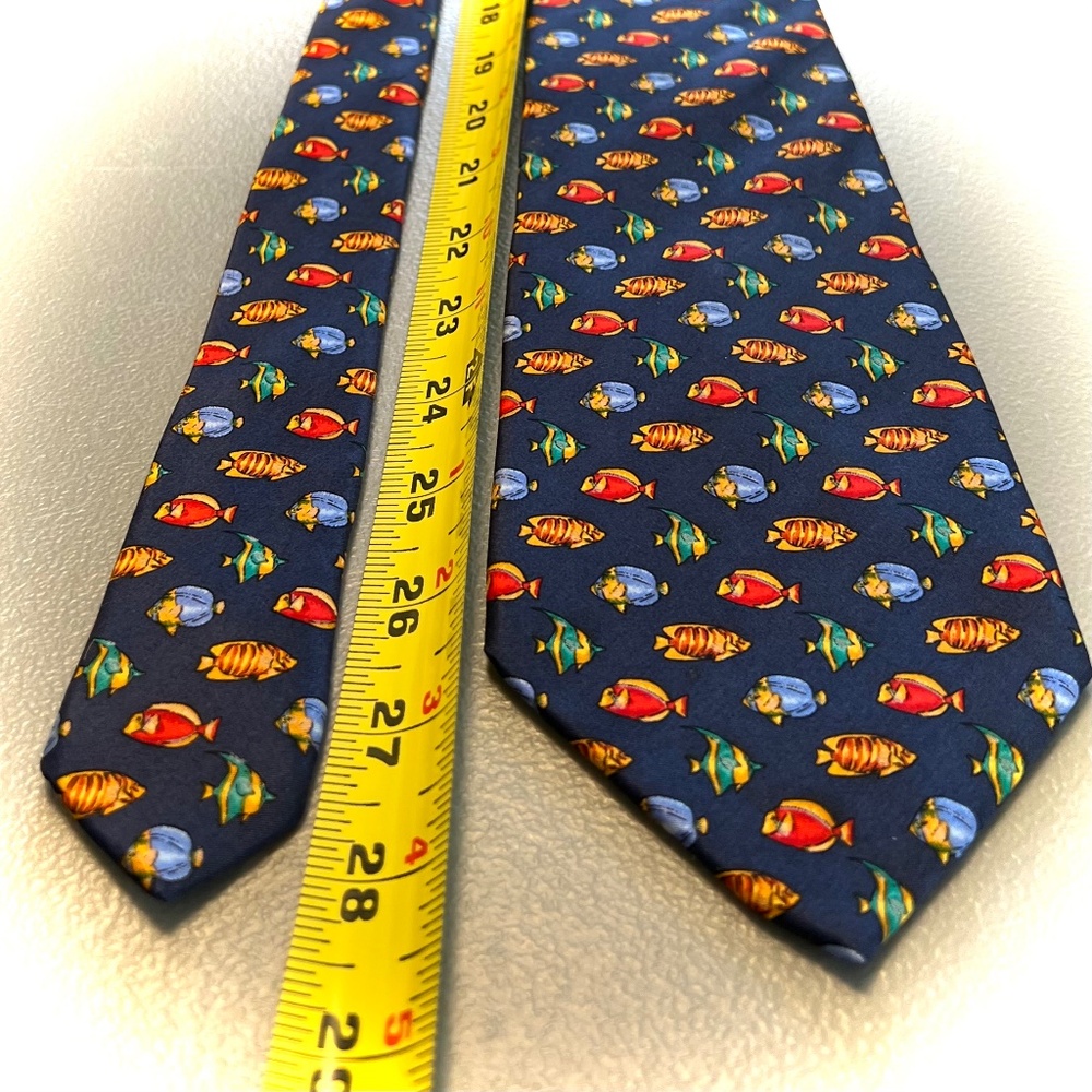 Men's Italian Silk Hand Made Tie by Beaufort Tie Rack multi-colored Fish Pattern